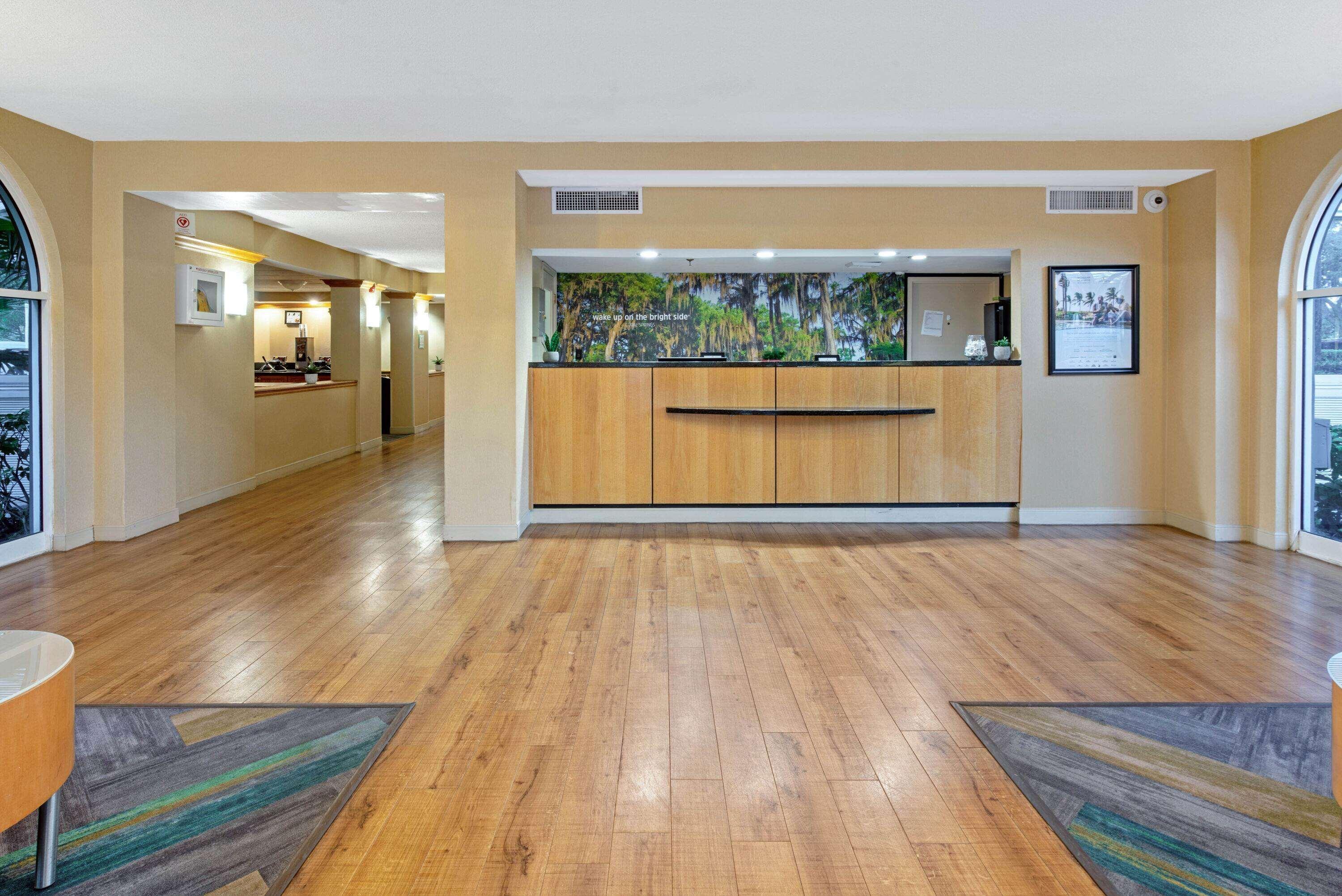 La Quinta By Wyndham Coral Springs South Exterior foto