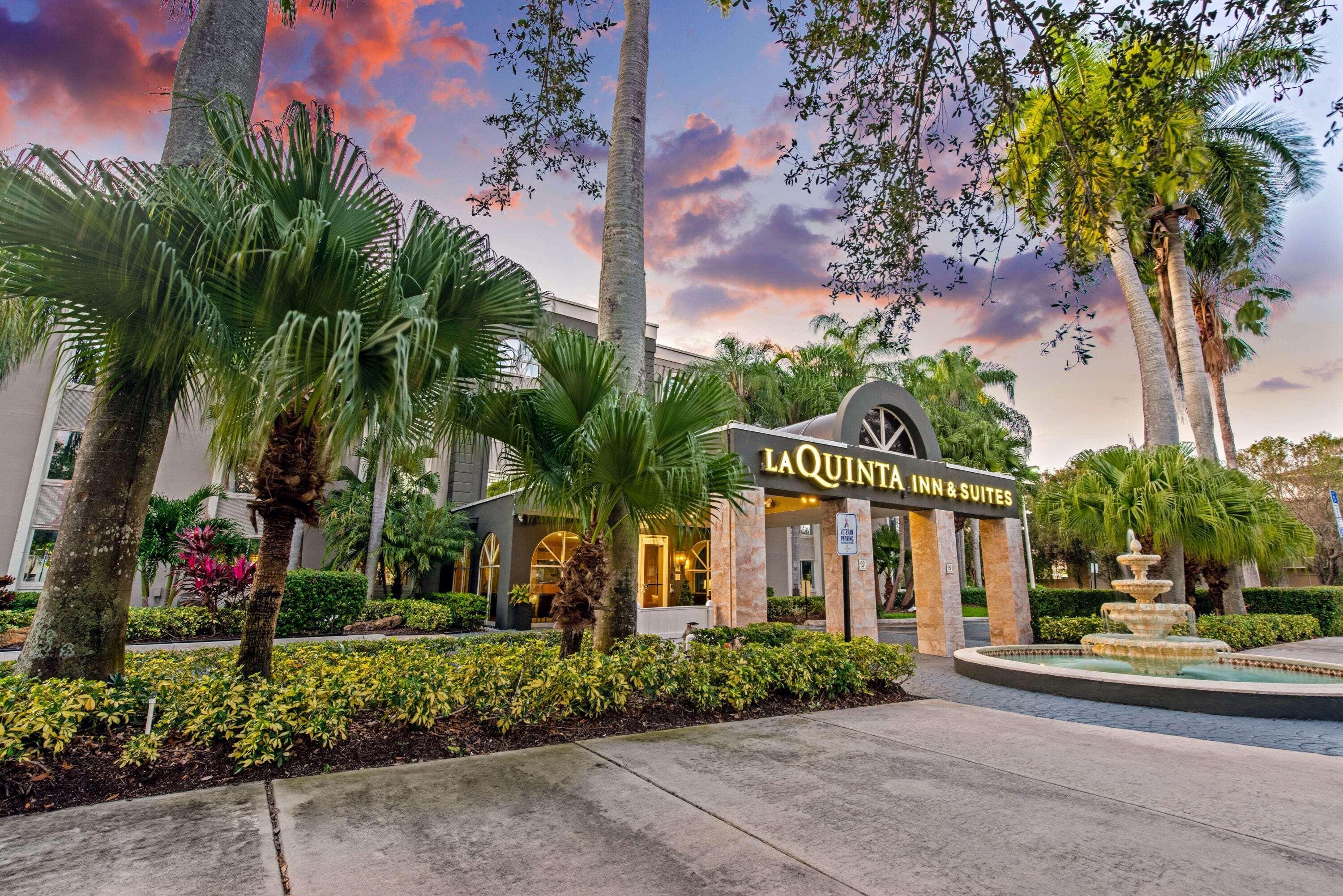 La Quinta By Wyndham Coral Springs South Exterior foto